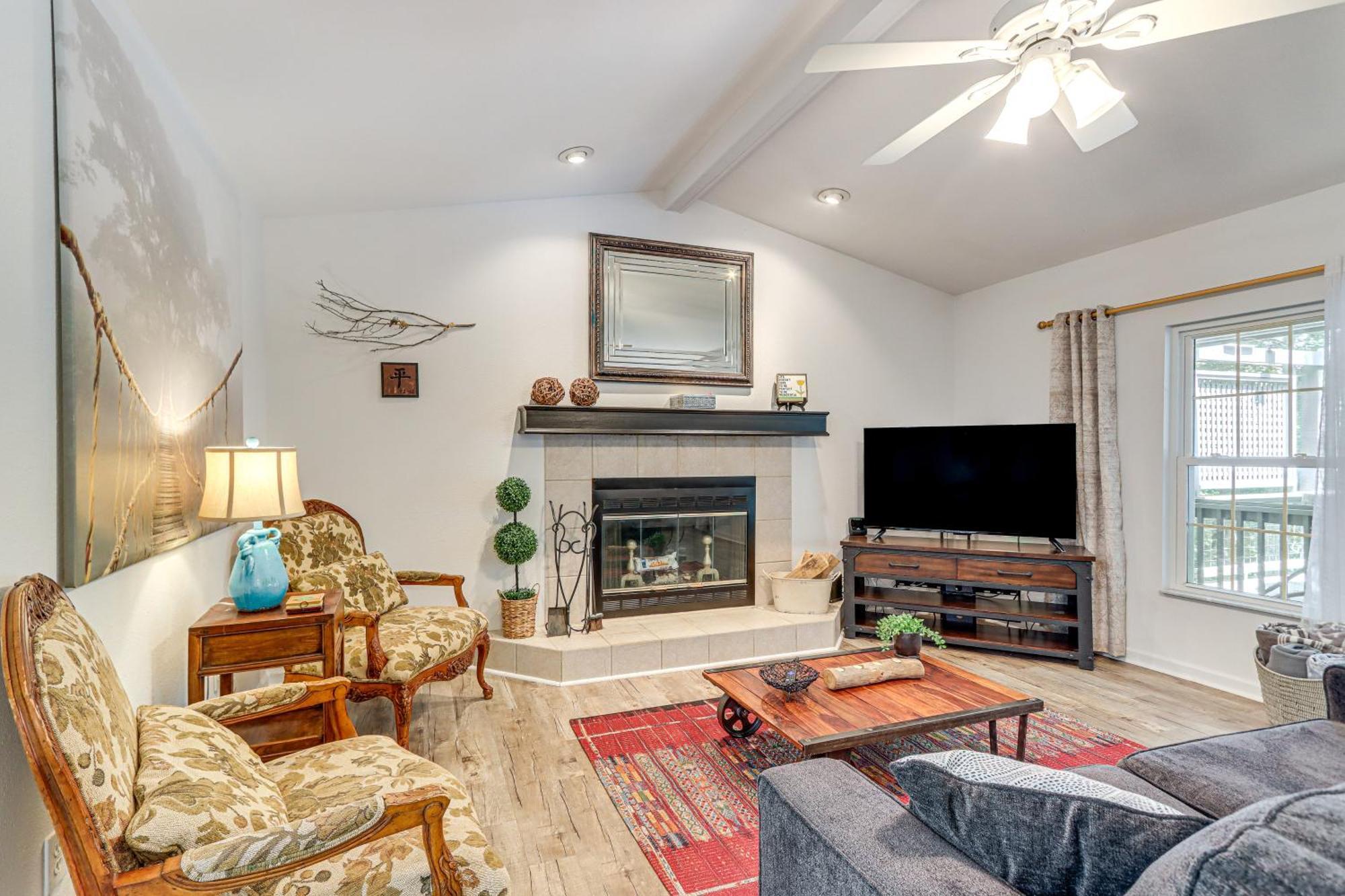 Pet-Friendly Home With Hot Tub In Blue Ridge! Экстерьер фото